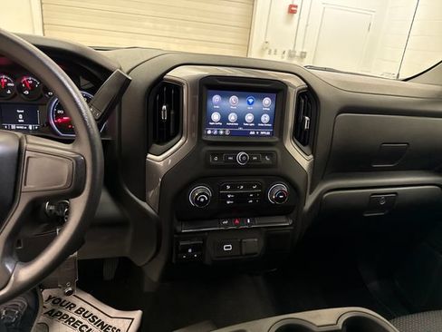 Used 2020 Chevrolet Silverado 1500 Custom w/ Custom Value Package AWD/4WD image 14