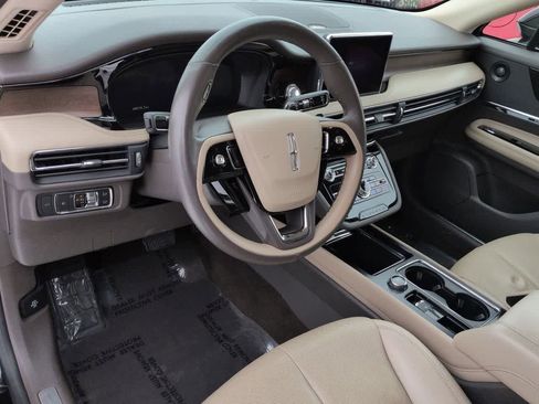 Used 2021 Lincoln Corsair Reserve w/ Equipment Group 201A image 2