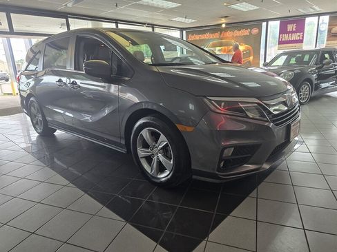 Used 2018 Honda Odyssey EX-L image 3