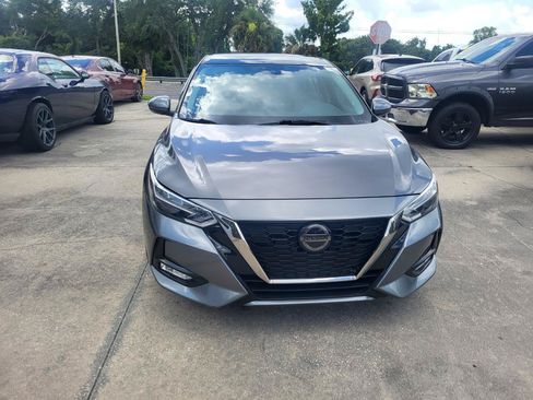 Used 2021 Nissan Sentra SR FWD image 2