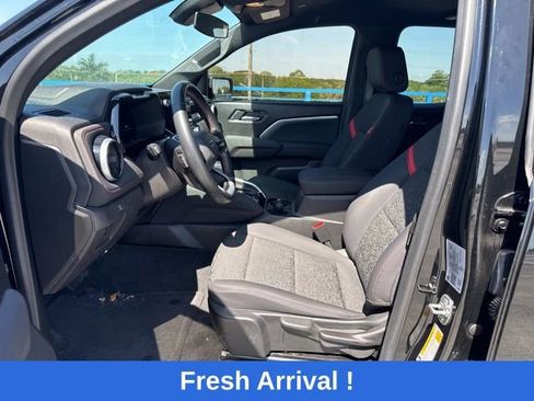 Used 2024 Chevrolet Colorado Z71 w/ Advanced Trailering Package AWD/4WD image 2