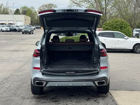 Certified 2025 BMW X5 xDrive40i w/ M Sport Package AWD/4WD image 33