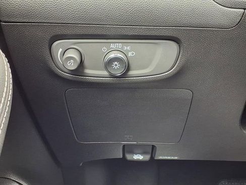 Used 2025 Buick Encore GX Preferred image 67