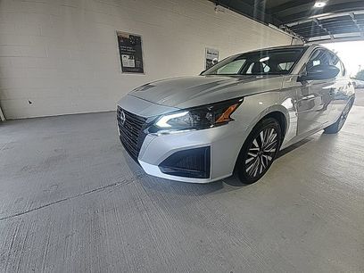 Used 2024 Nissan Altima 2.5 SV