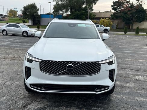 New 2026 Volvo XC90 B6 Plus w/ Protection Package image 2