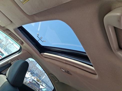 Used 2018 Honda HR-V EX image 14