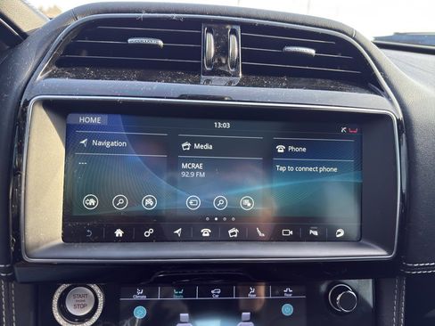 Used 2019 Jaguar F-PACE S image 16