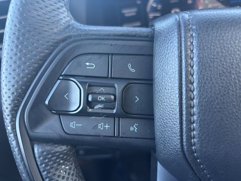 Used 2025 Toyota Sequoia 4WD image 10