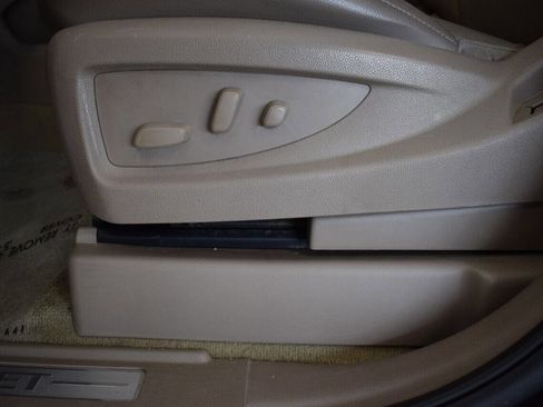 Used 2017 Chevrolet Tahoe LT image 23