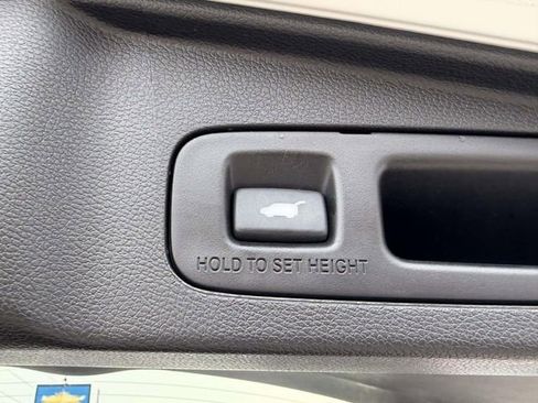 Used 2020 Honda CR-V Touring image 8