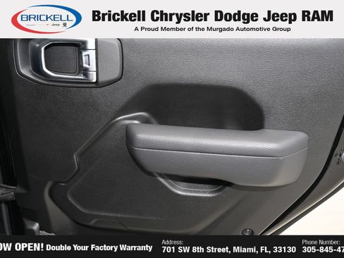 Used 2026 Jeep Wrangler Unlimited Rubicon AWD/4WD image 17