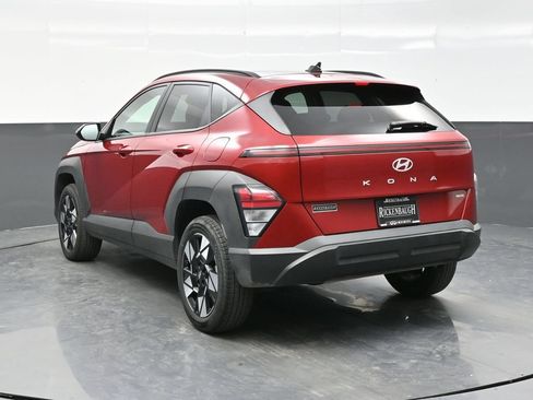 Used 2025 Hyundai Kona SEL AWD/4WD image 5