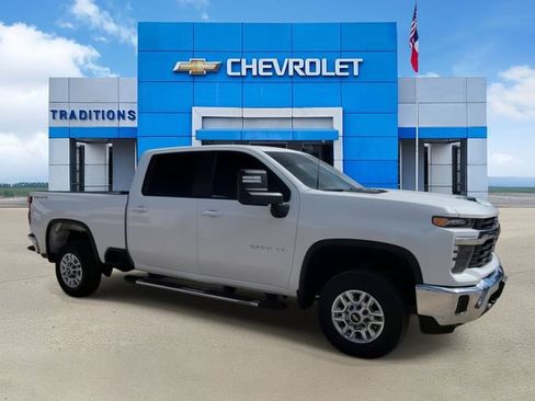 Certified 2025 Chevrolet Silverado 2500 LT w/ Convenience Package AWD/4WD image 2