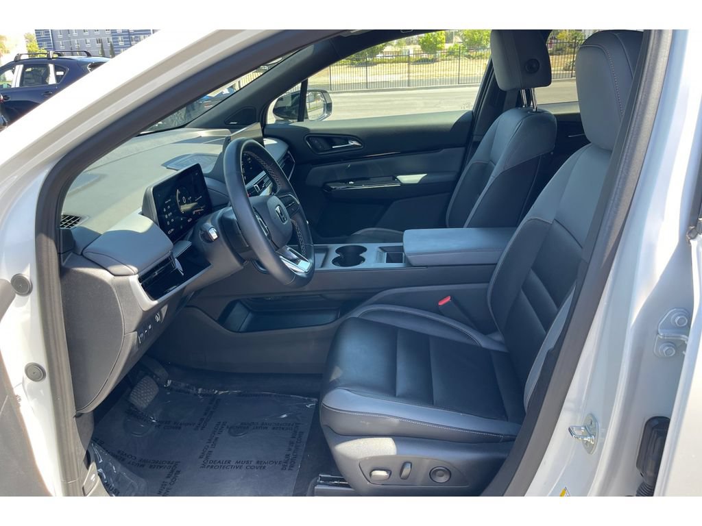 Used 2025 Honda Prologue Touring image 10