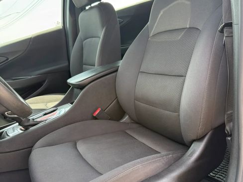 Used 2021 Chevrolet Malibu LT FWD image 14