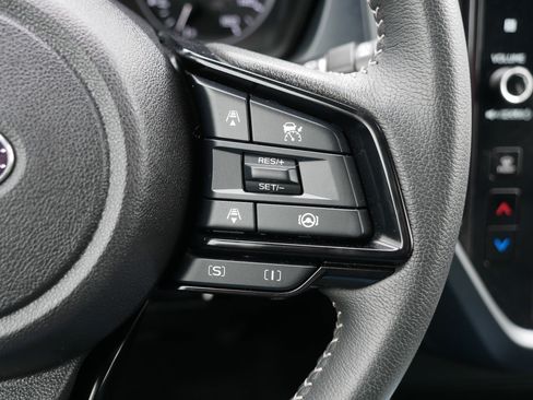 Certified 2025 Subaru Forester Premium AWD/4WD image 30