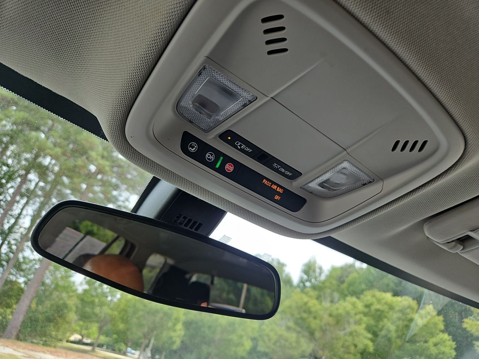 Used 2020 Chevrolet Traverse LS FWD image 28