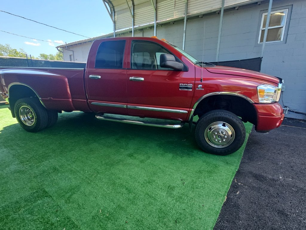 Used 2007 Dodge Ram 3500 Truck Laramie AWD/4WD image 3