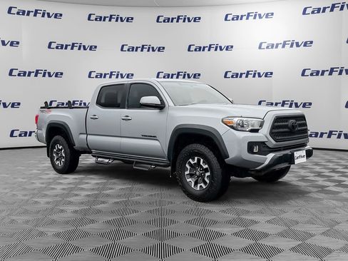 Used 2016 Toyota Tacoma TRD Off-Road w/ Towing Package image 8
