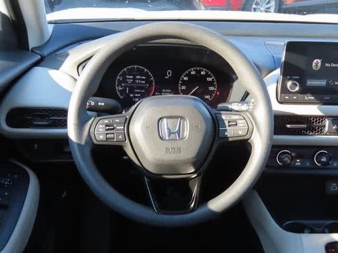 Certified 2023 Honda HR-V LX image 18
