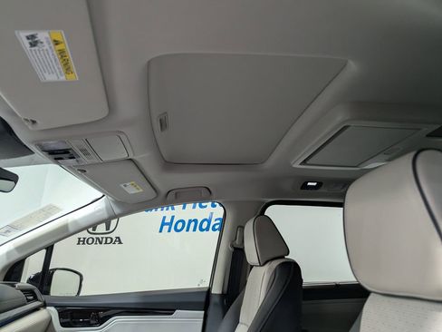 New 2026 Honda Odyssey Elite image 13