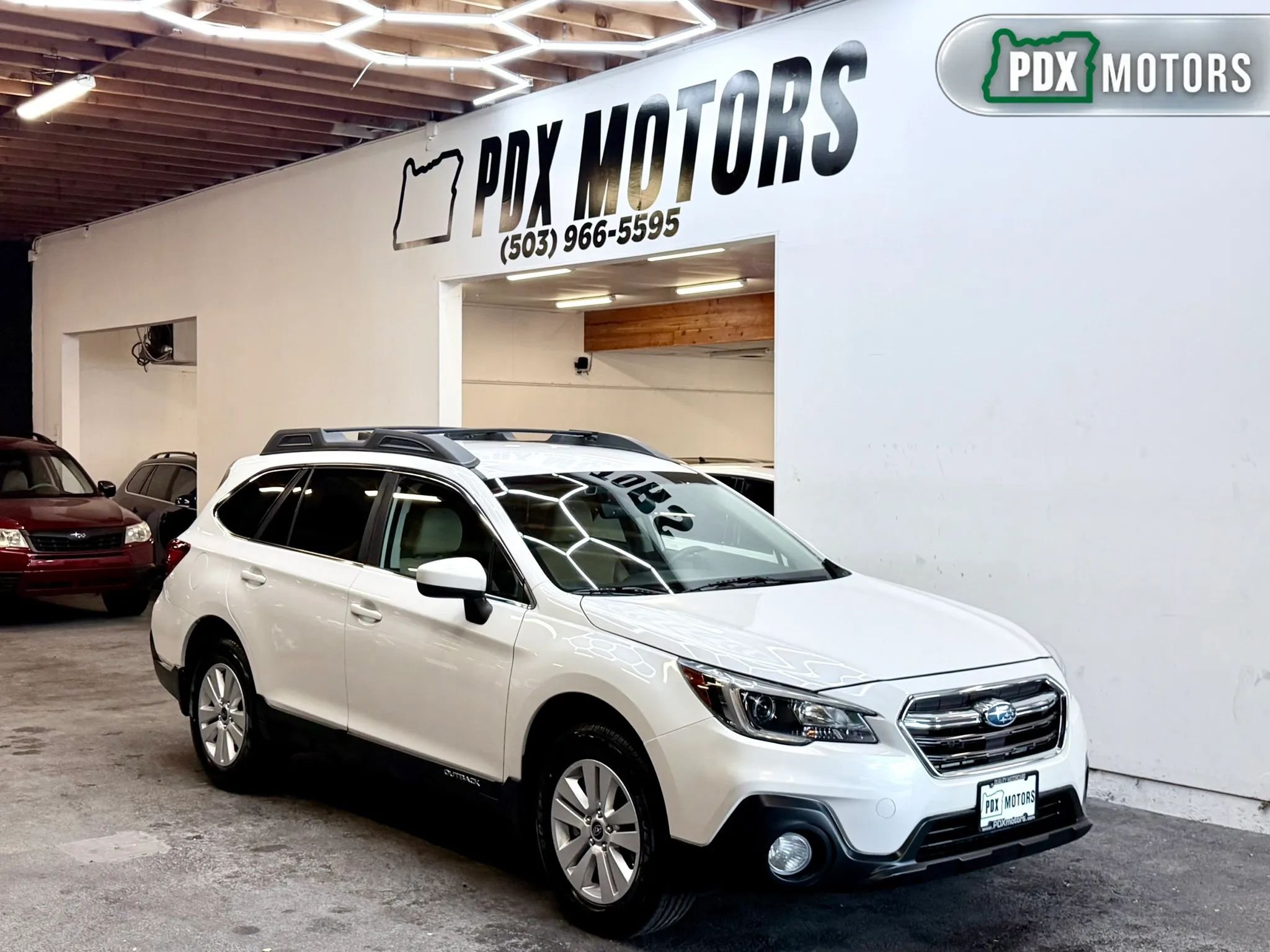 Used 2019 Subaru Outback 2.5i Premium AWD/4WD image 1