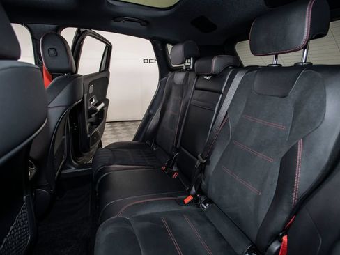 Used 2025 Mercedes-Benz GLA 35 AMG 4MATIC image 14