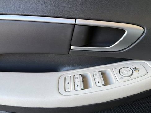 Used 2025 Hyundai Sonata SEL FWD image 10