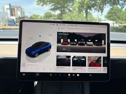 Used 2023 Tesla Model Y Long Range AWD/4WD image 10