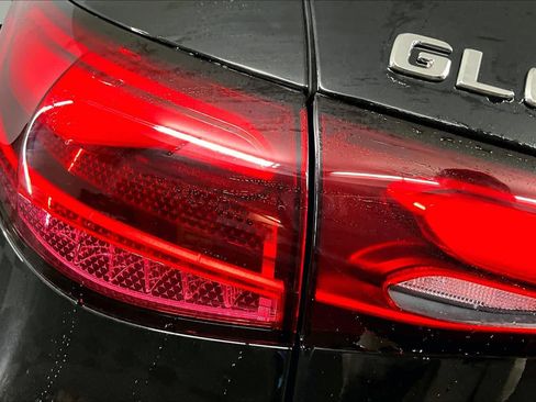 New 2026 Mercedes-Benz GLC 300 GLC 300 image 6