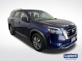 Used 2023 Nissan Pathfinder SL AWD/4WD 360° Tour