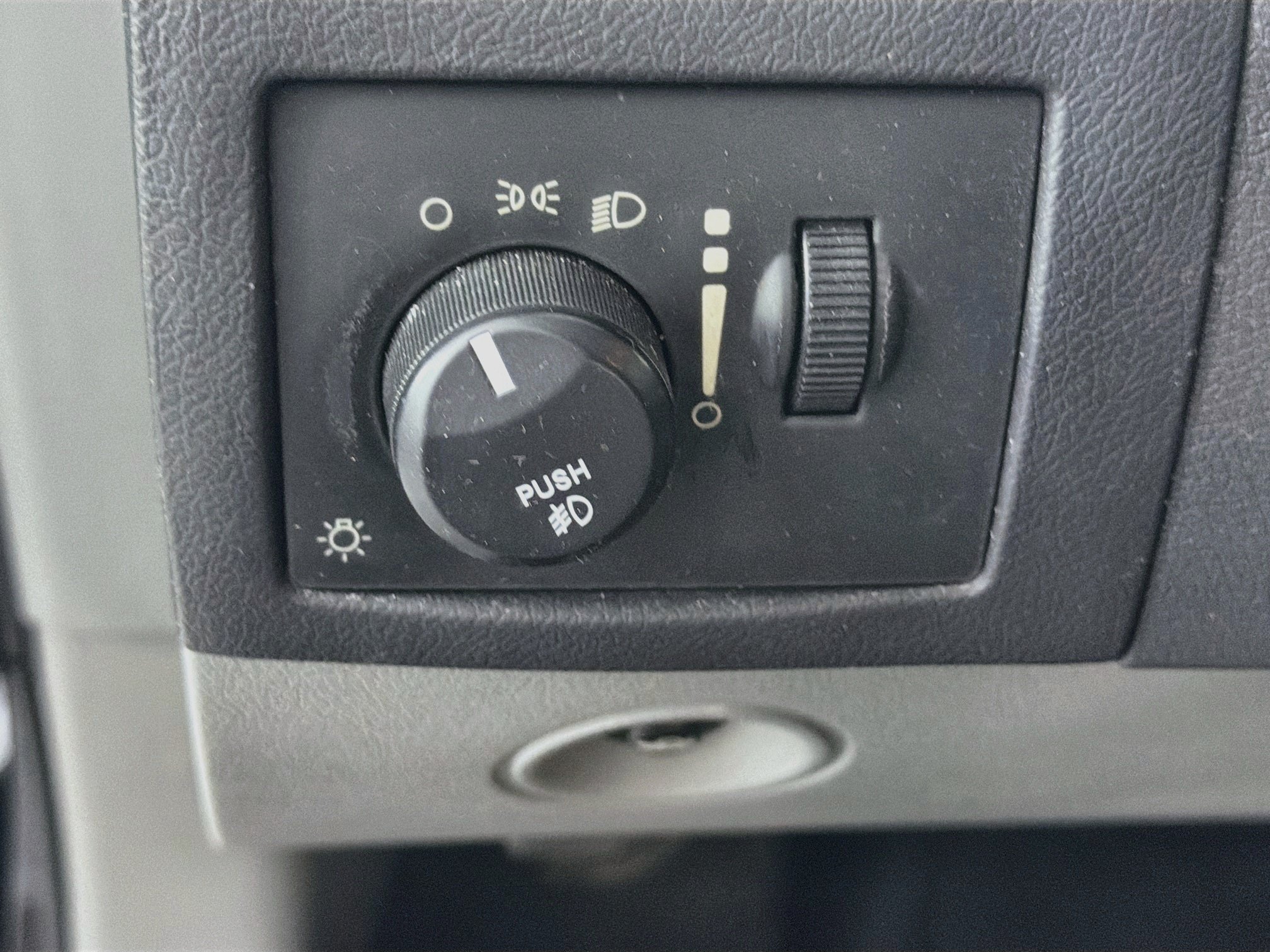 Used 2007 Chrysler 300 Touring RWD image 16