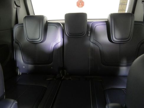 New 2026 INFINITI QX80 4WD image 17