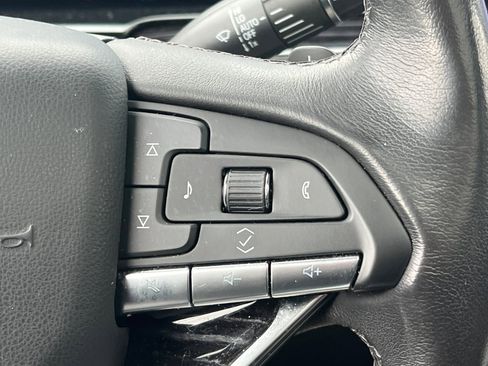 Used 2023 Cadillac Escalade ESV Sport w/ Touring Package image 37