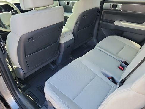 New 2026 Hyundai Santa Fe SE FWD image 23