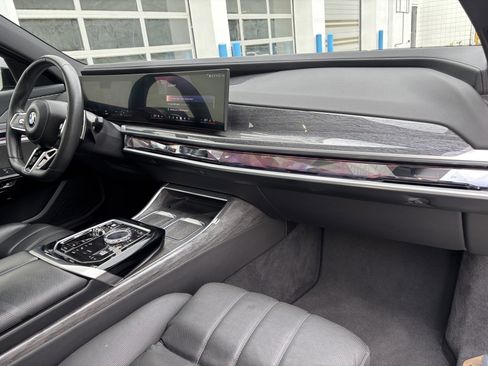 Certified 2023 BMW 740i w/ Executive Package RWD image 25