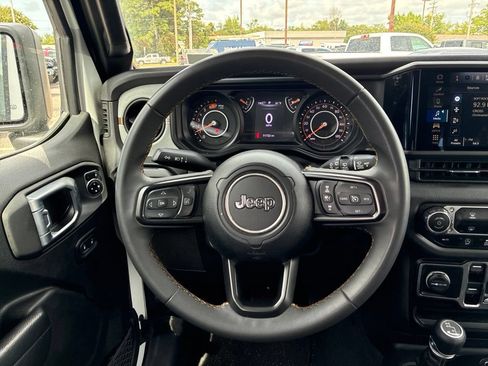 Used 2024 Jeep Wrangler Unlimited Sport AWD/4WD image 24