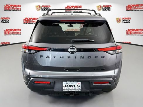 Certified 2022 Nissan Pathfinder SV w/ SV Premium Package AWD/4WD image 16
