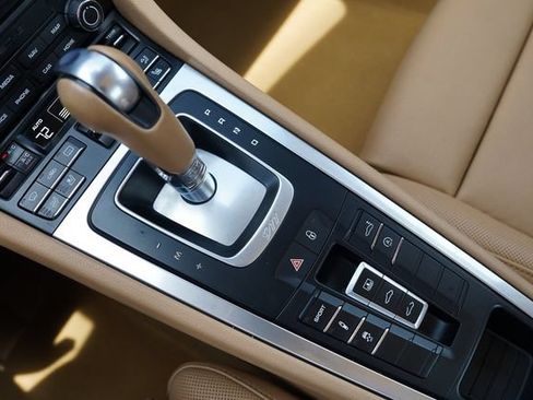 Used 2017 Porsche 911 Carrera image 31