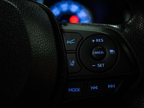 Used 2022 Toyota RAV4 XLE w/ Convenience Package AWD/4WD image 19