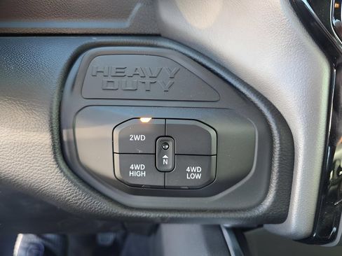 New 2026 RAM 2500 Big Horn AWD/4WD image 17