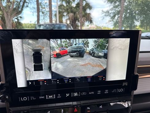 Used 2025 GMC Hummer EV 3X AWD/4WD image 73