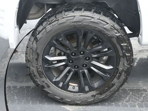 Used 2023 RAM 1500 Laramie AWD/4WD image 37
