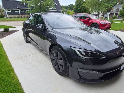Used 2025 Tesla Model S Plaid AWD/4WD image 1