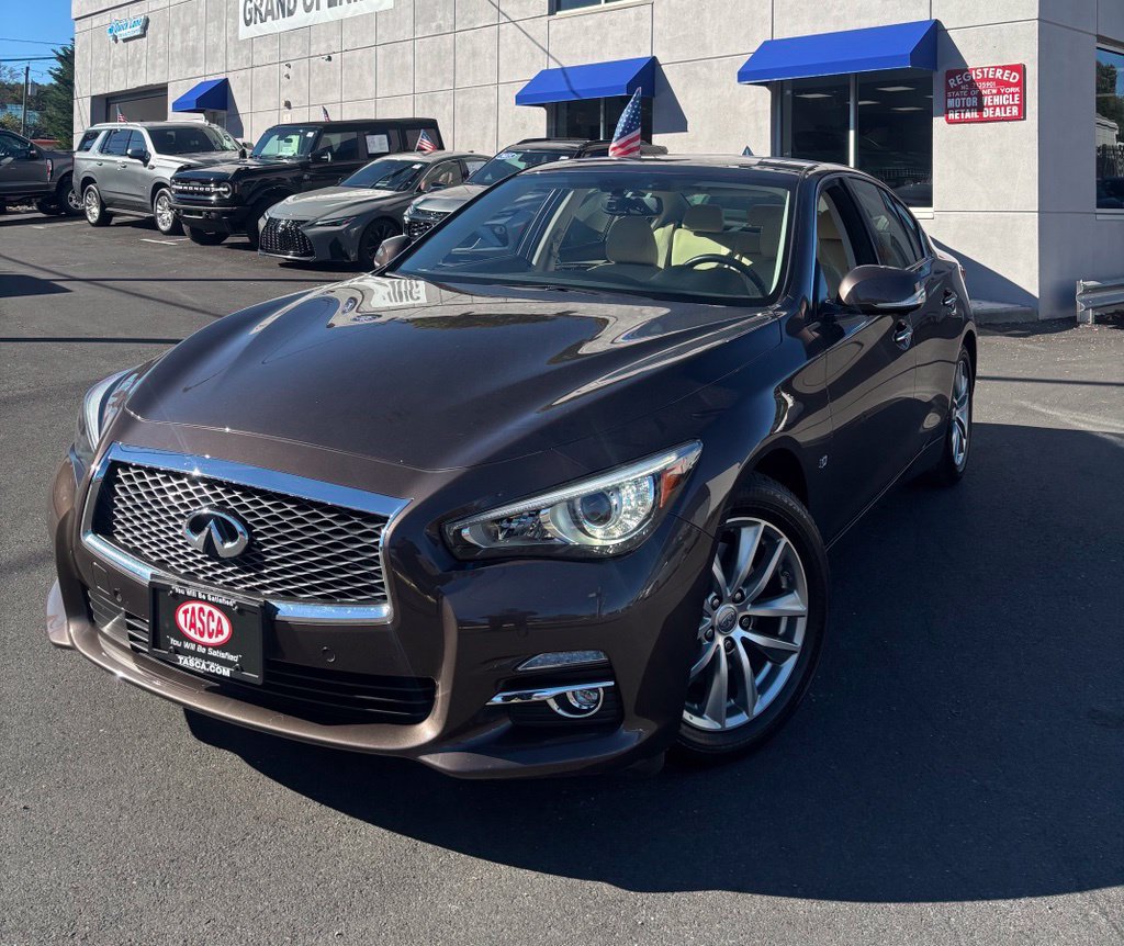 Used 2014 INFINITI Q50 Premium w/ Technology Package AWD/4WD image 1