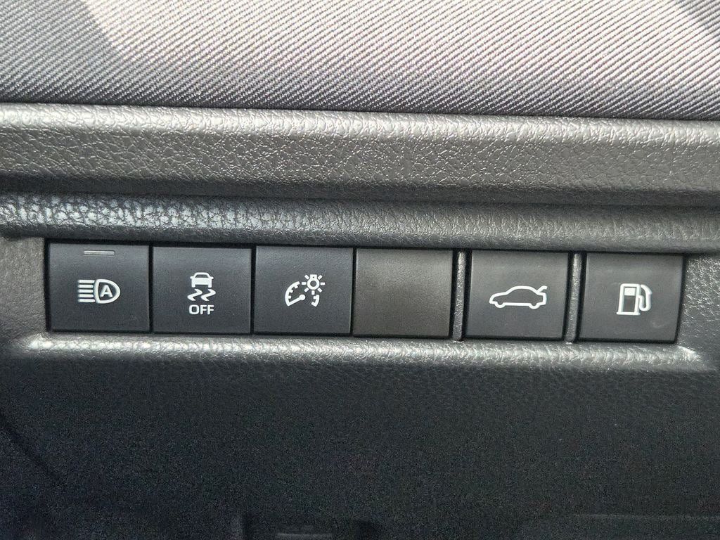 Used 2026 Toyota Camry LE FWD image 24