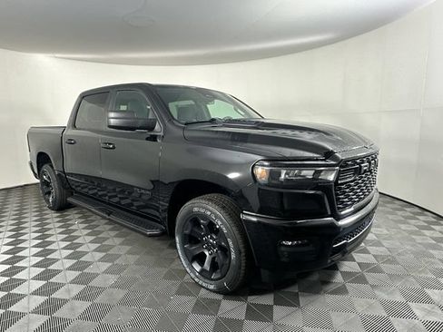 New 2026 RAM 1500 Express AWD/4WD image 3