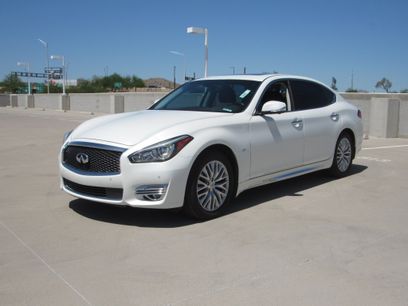 Used 2016 INFINITI Q70 L 3.7 w/ Deluxe Touring Package
