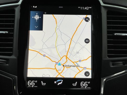 Used 2020 Volvo XC90 T6 Momentum image 10