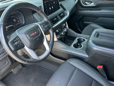 Certified 2022 GMC Yukon SLE RWD image 10